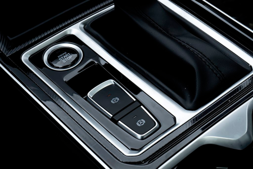 JAC ELITE INTERIOR 7